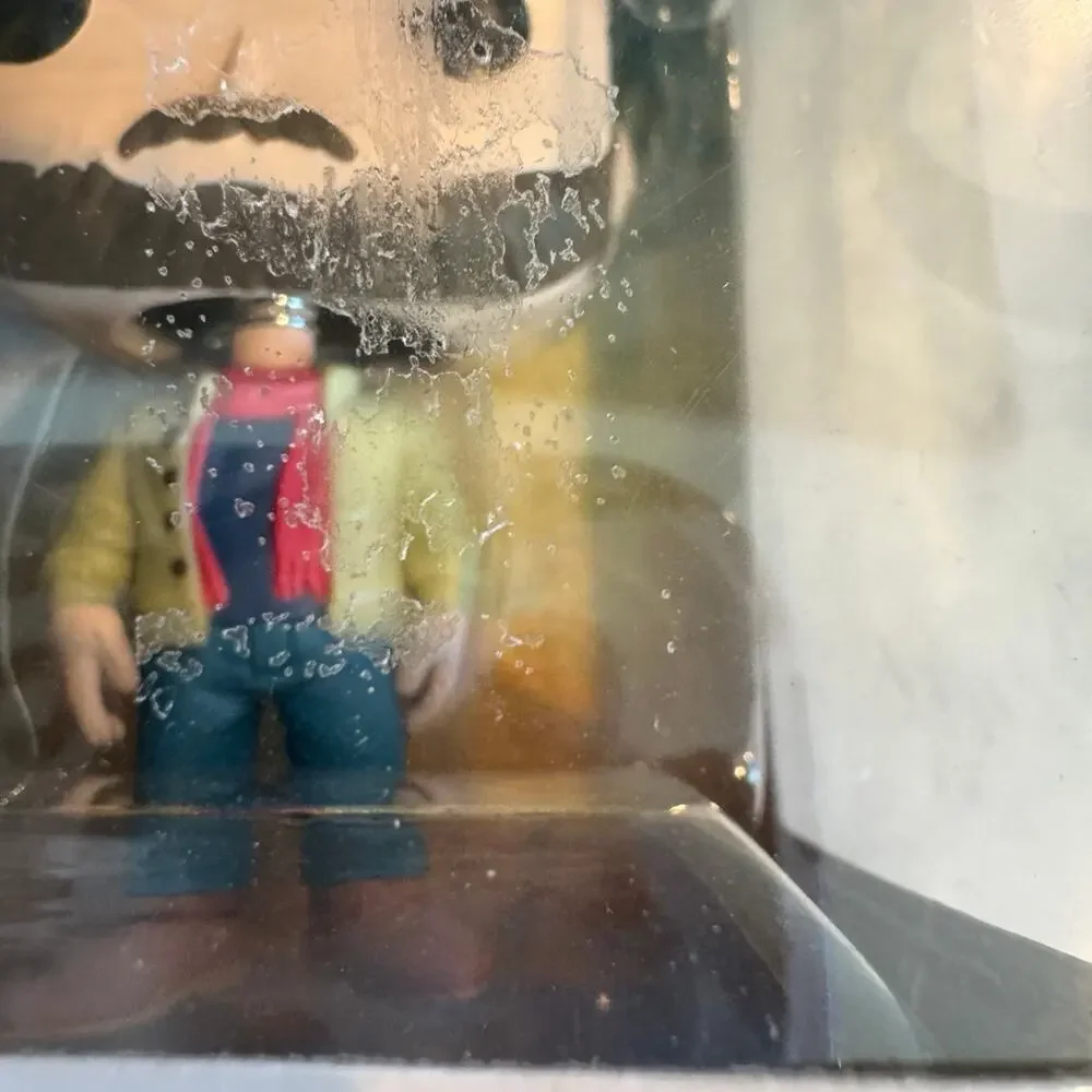 Dane Whitman Funko Pop 738 (listing #3) - Picture 2 of 10